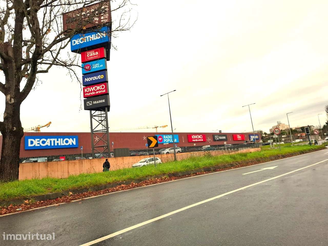 Moradia T2 com Terraço de 40 m² e Garagem – Areosa (Circunvalação) - Grande imagem: 4/10