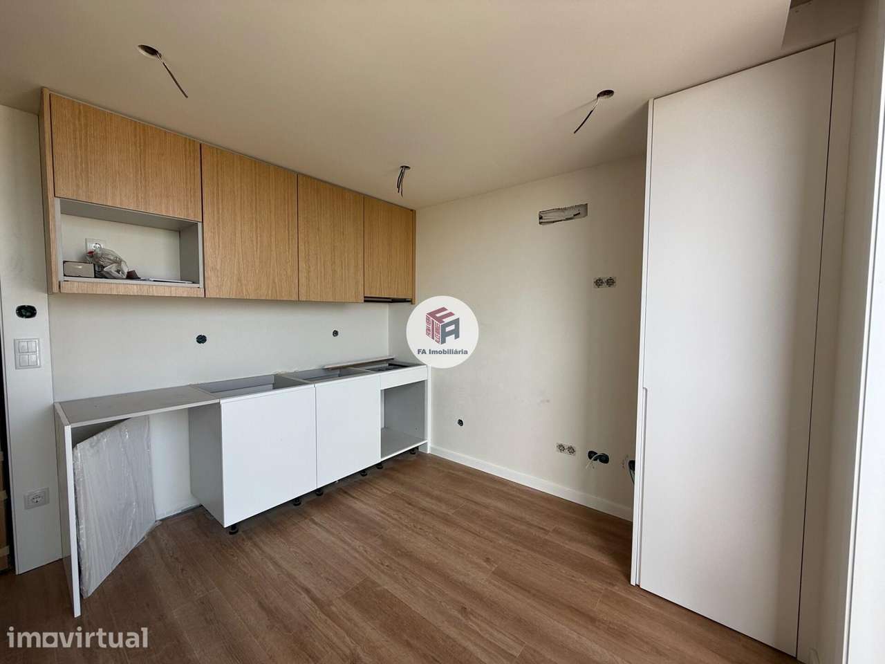 Apartamento T0 Centro Matosinhos - Grande imagem: 3/15