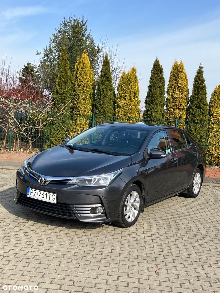 Toyota Corolla 1.6 Classic Plus - 1