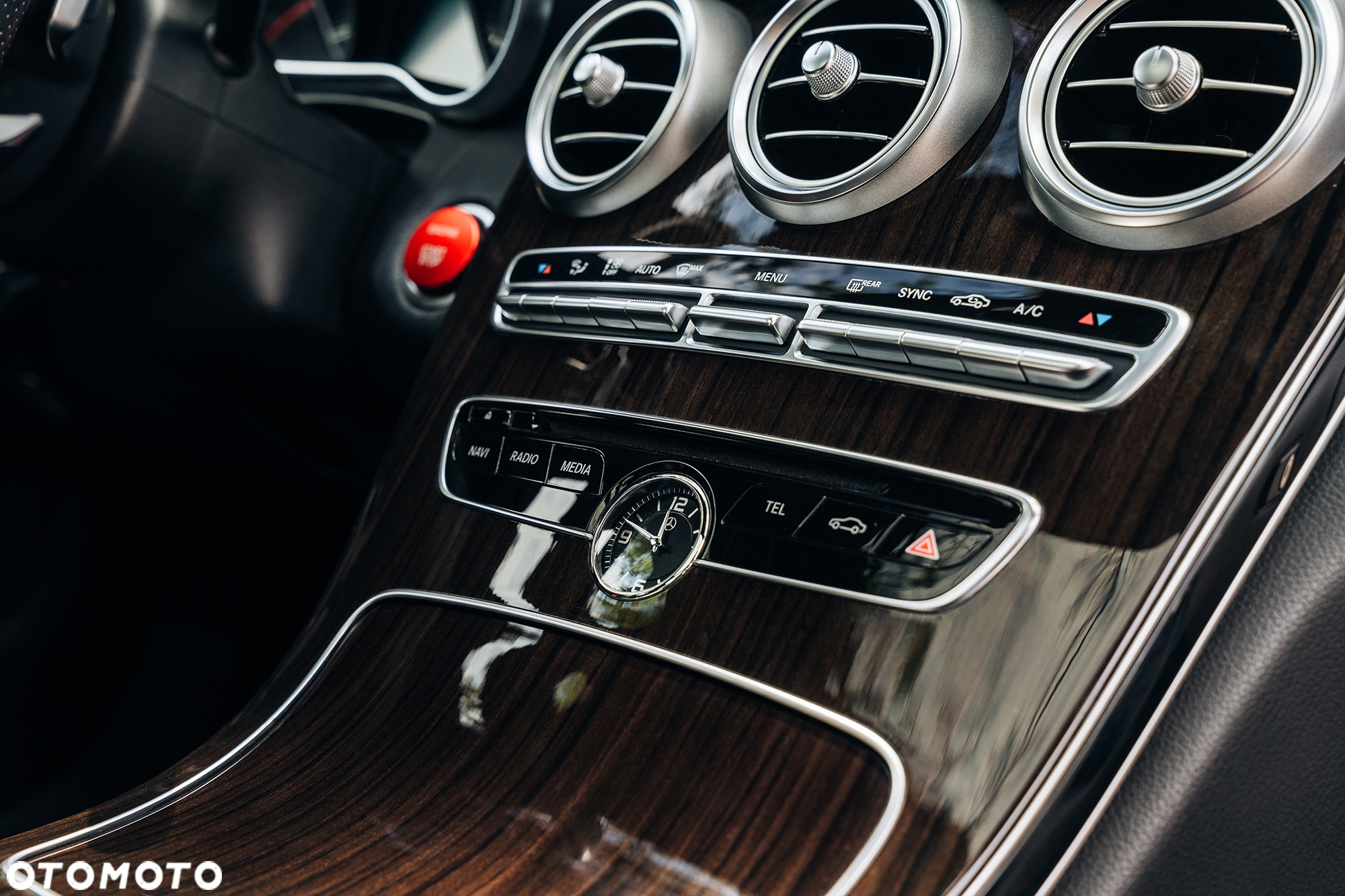 Mercedes-Benz Klasa C AMG 43 4Matic 9G-TRONIC - 32