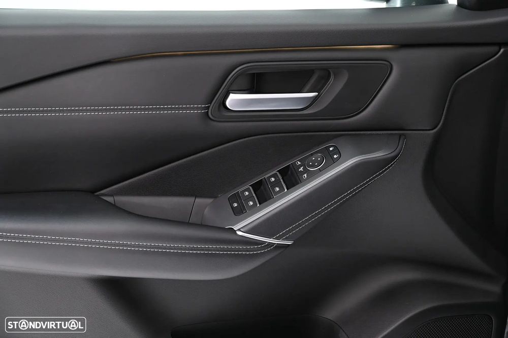 Nissan Qashqai 1.3 DIG-T Advance Xtronic - 24