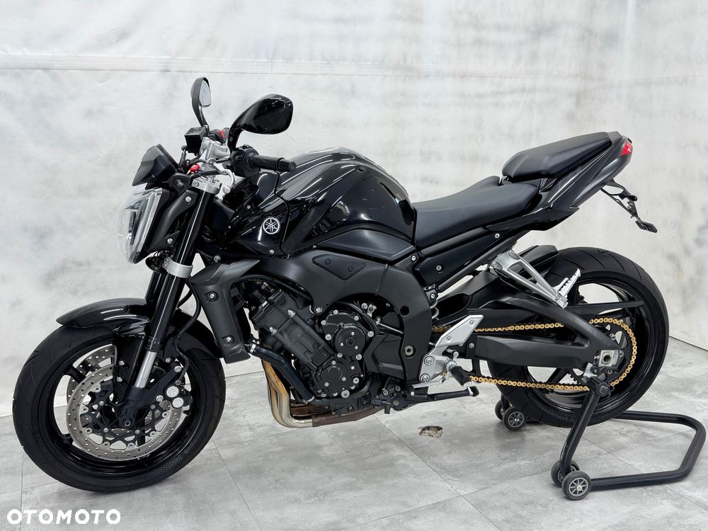 Yamaha FZ - 20