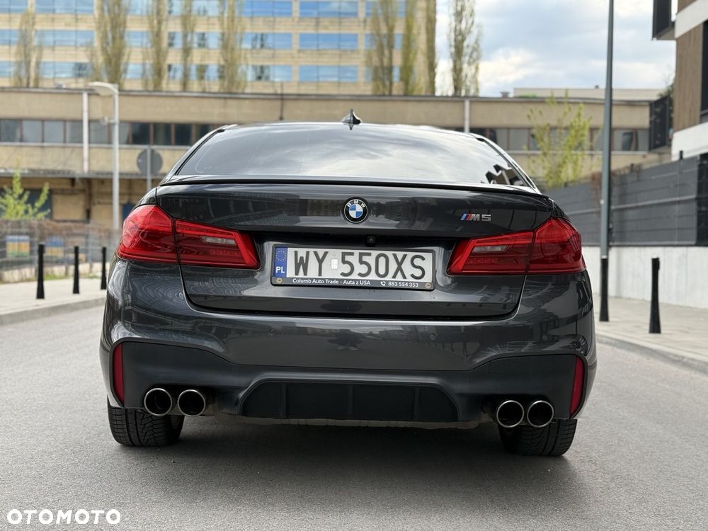 BMW Seria 5 M550i xDrive - 11