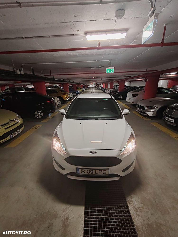 Ford Focus 1.5 EcoBoost ST-Line - 3