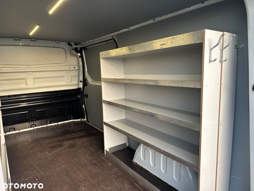 Renault Trafic L2H1 Long 2.0 DCI 145KM Regały FV23% - 17
