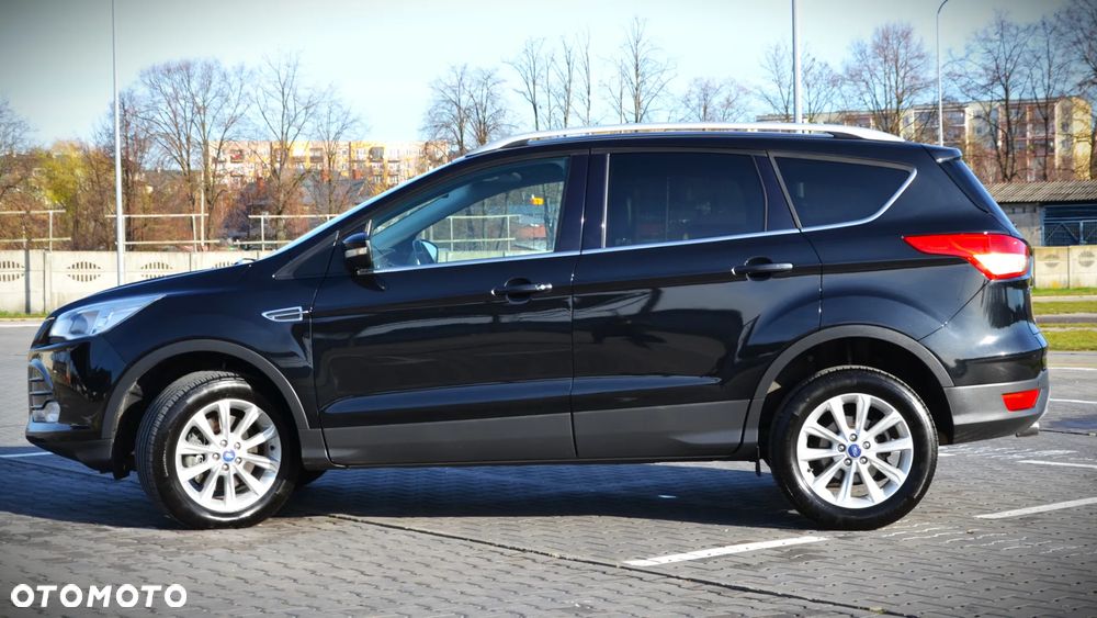 Ford Kuga 2.0 TDCi FWD Titanium - 23