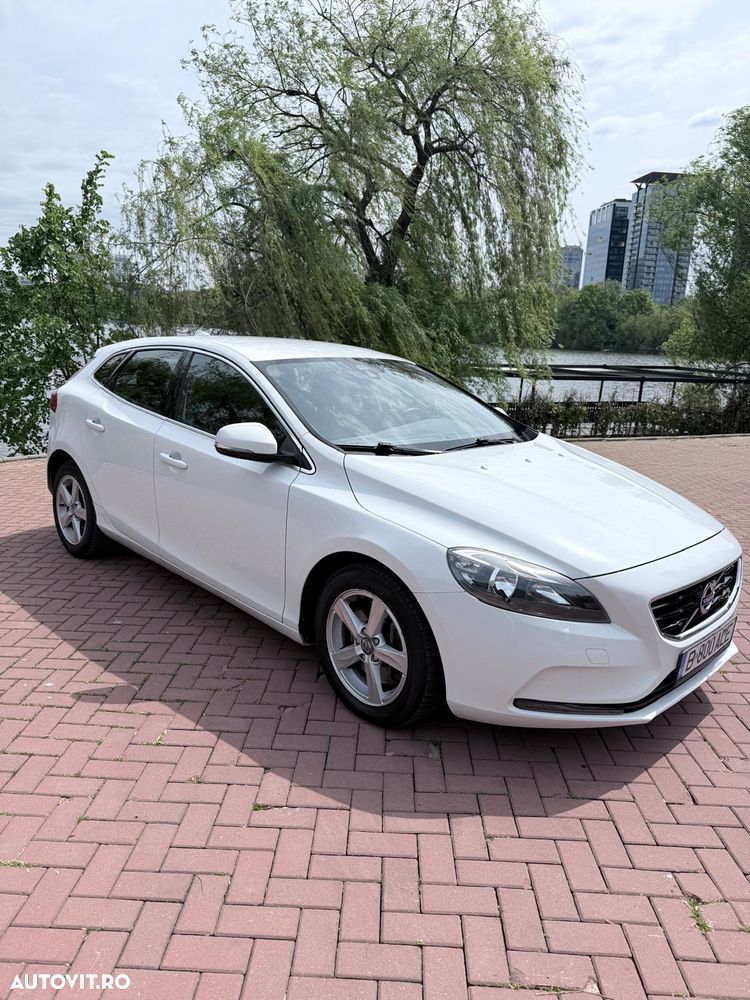 Volvo V40 D4 VEA Momentum - 12