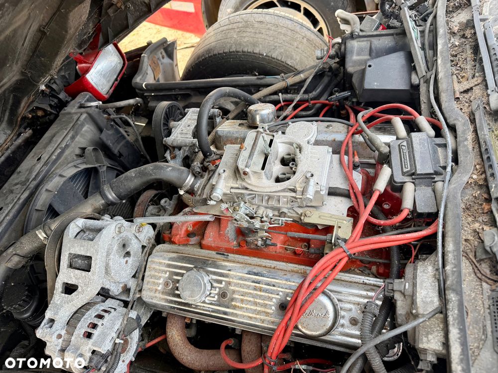 Chevrolet Corvette - 14