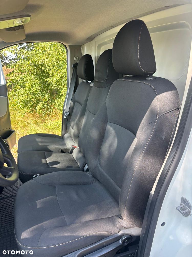 Renault Trafic - 16