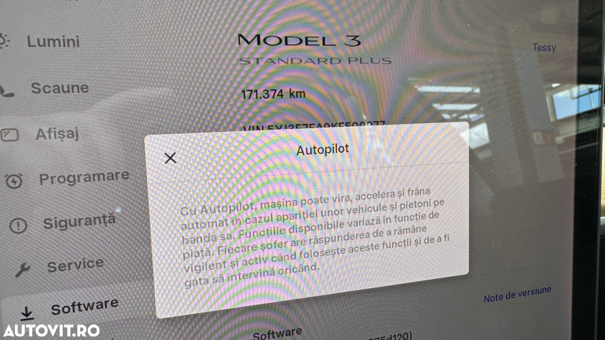 Tesla Model 3 Standard Reichweite Plus Hinterradantrieb - 31