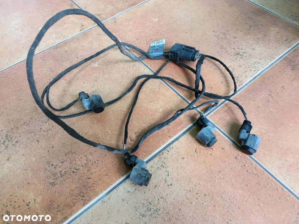 Wiązka pdc czujniki cofania parkowania BMW E60 E61 tył tylna 9122276 kolor 668 schwarz 2