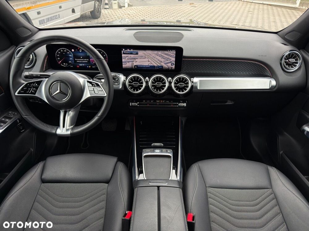 Mercedes-Benz GLB 200 Progressive 7G-DCT - 21