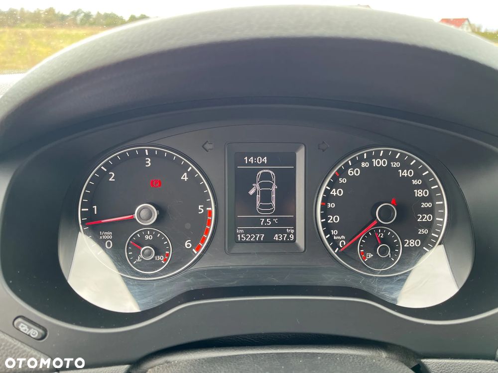 Volkswagen Jetta 1.6 TDI Trendline - 11