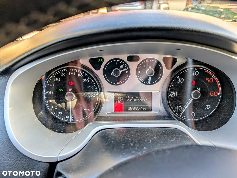 Lancia Delta 1.6 MJ Platino - 4