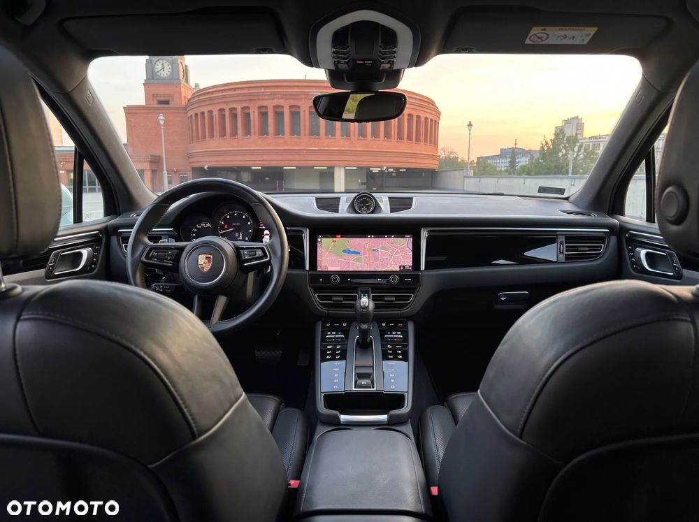 Porsche Macan Standard - 4