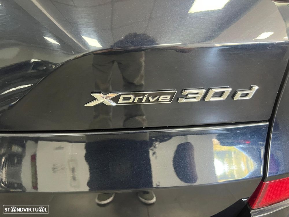 BMW X5 30 d xDrive Pack M 50 anos - 15