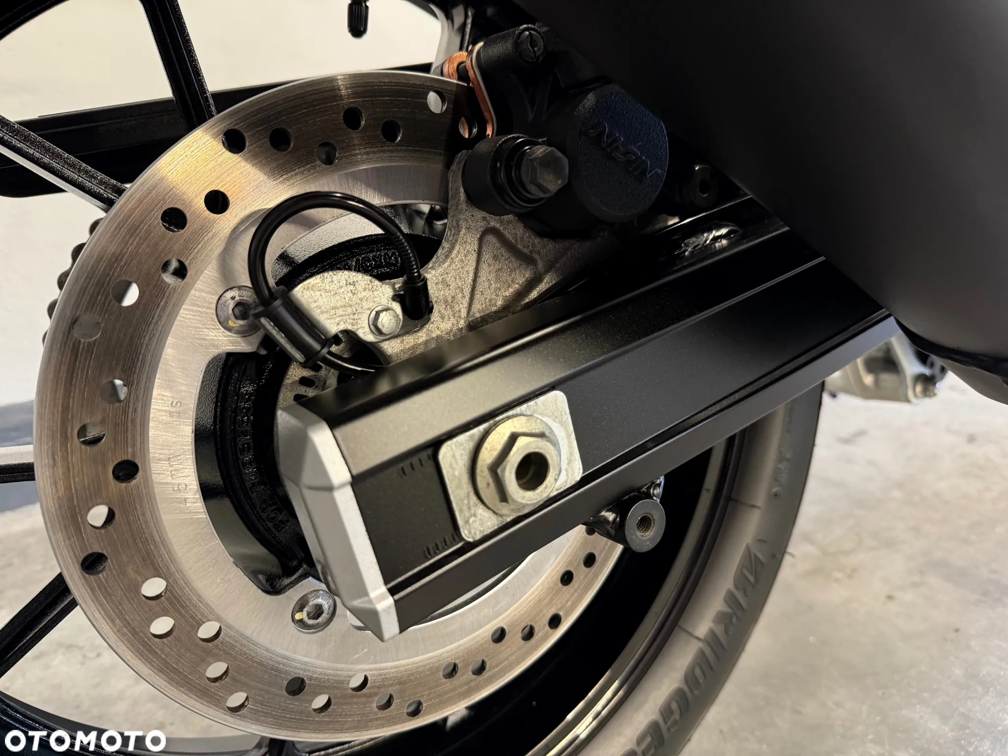 Suzuki V-STROM - 17