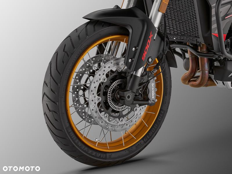 QJMOTOR SRT900SX - 2