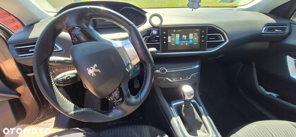 Peugeot 308 1.6 THP Active - 12