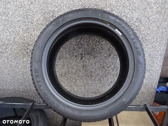 225/45/R17 94W Goodyear Vector 4 seasons Gen-3 - 5