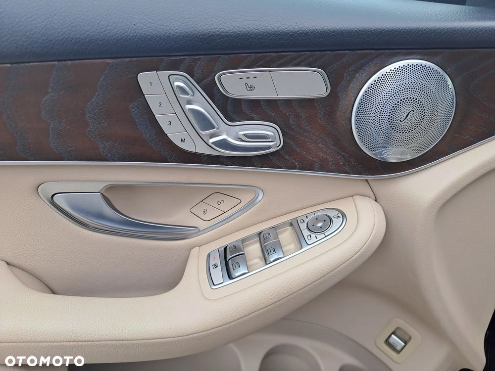 Mercedes-Benz GLC - 16