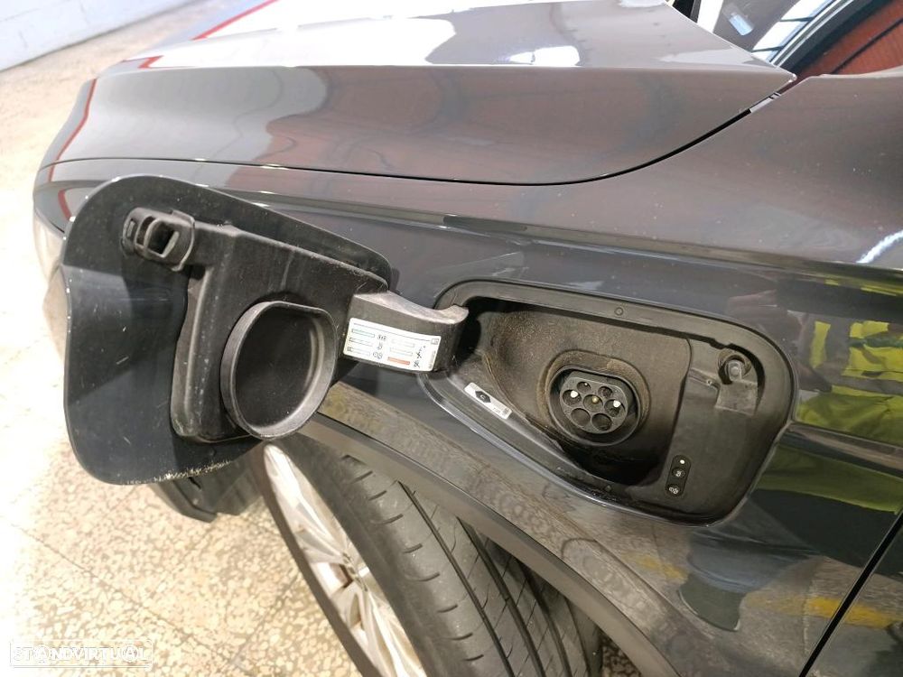 VW Tiguan 1.4 TSI eHybrid Conceptline DSG - 10