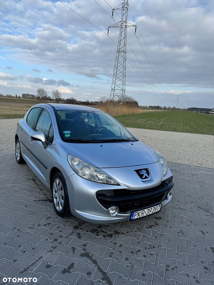 Peugeot 207 1.4 16V Presence - 1