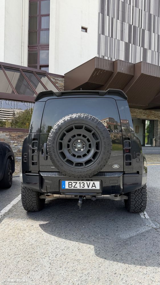 Land Rover Defender - 7