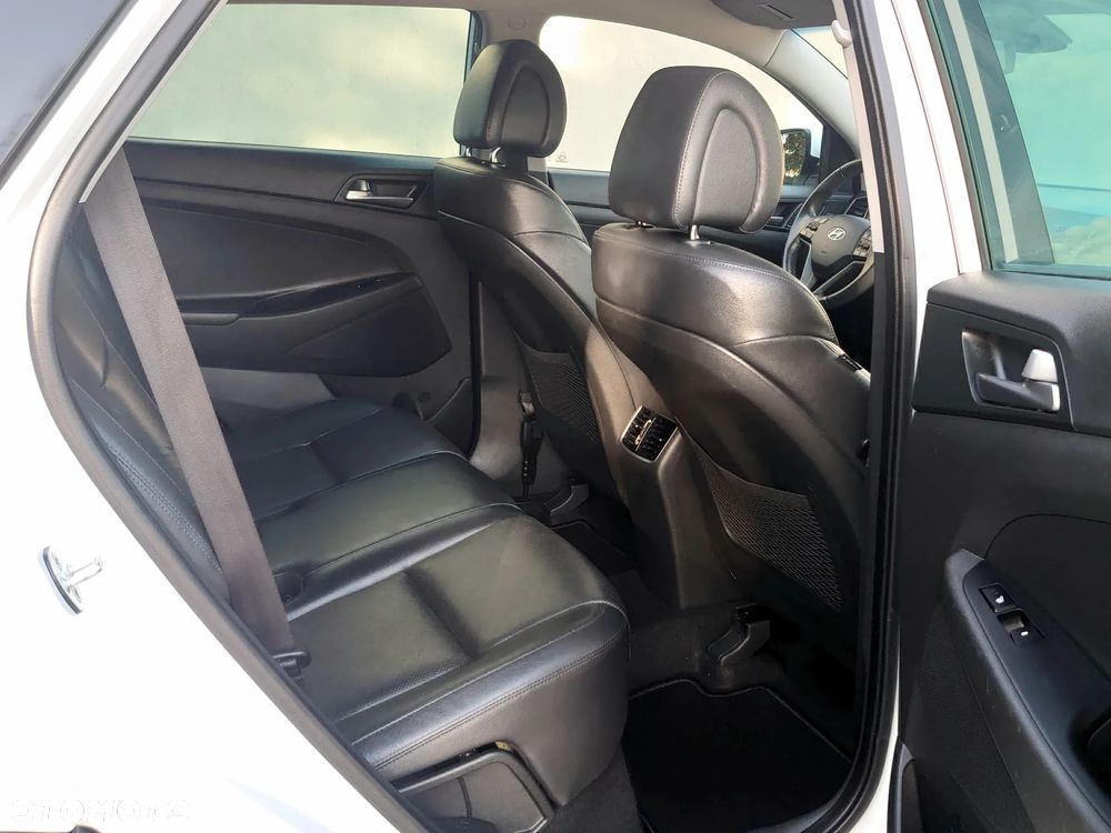 Hyundai Tucson - 10