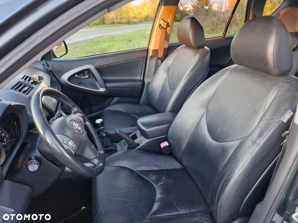 Toyota RAV4 2.2 D-CAT 4x4 Executive - 10