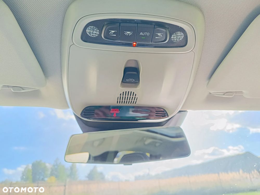 Volvo V40 D2 Momentum - 21