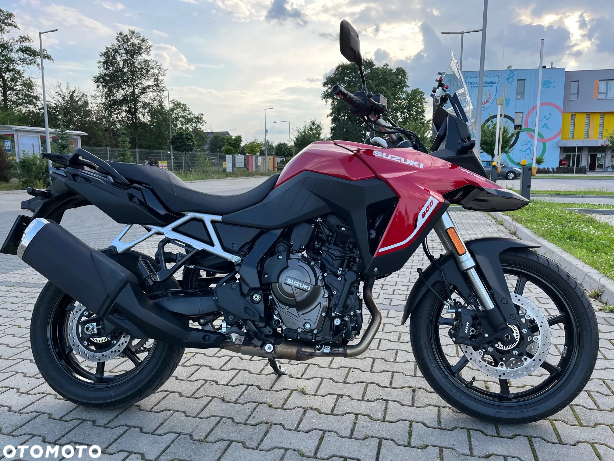Suzuki DL - 7