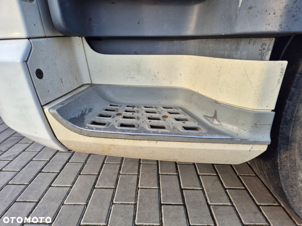 STOPIEŃ PODSTAWA STOPNICA OBUDOWA WNĘKA STOPNIA LEWA DAF CF EURO 6 - 1