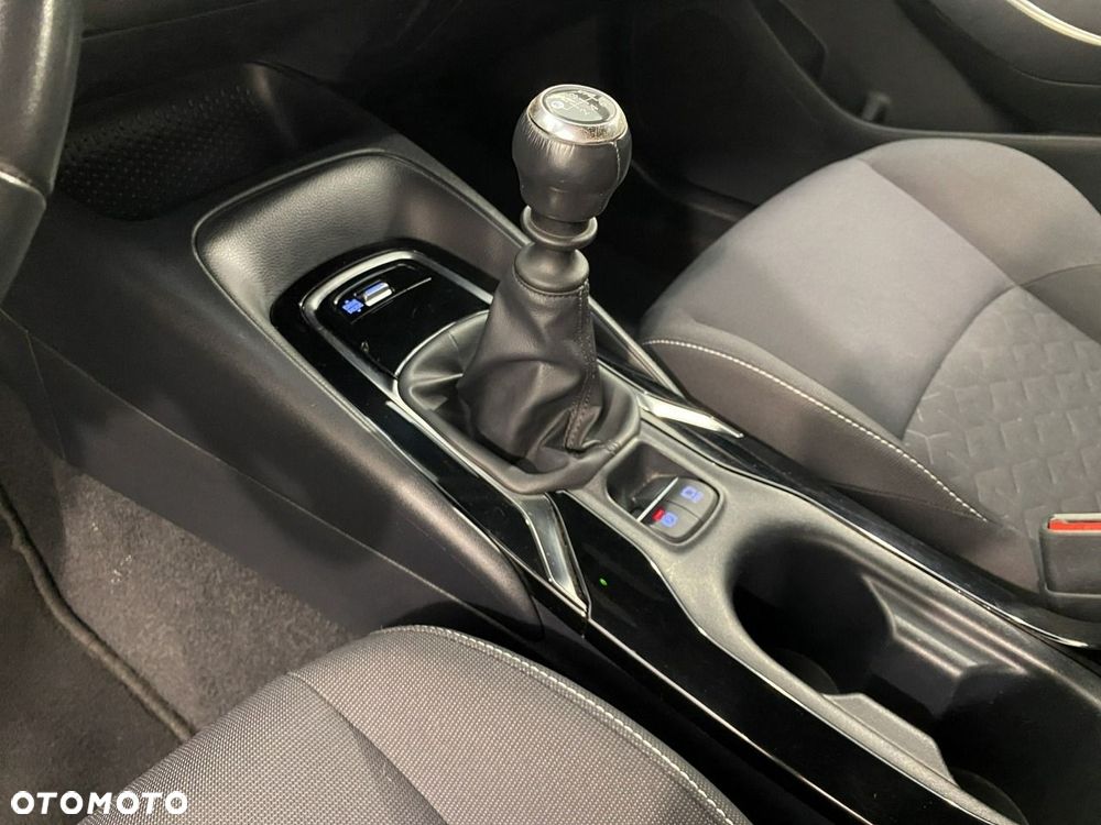 Toyota Corolla - 19