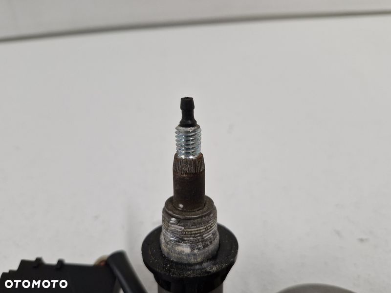 CHEVROLET AVEO T250 SILNICZEK WYCIERACZKI TYŁ TYLNEJ KLAPY BAGAŻNIKA - 4