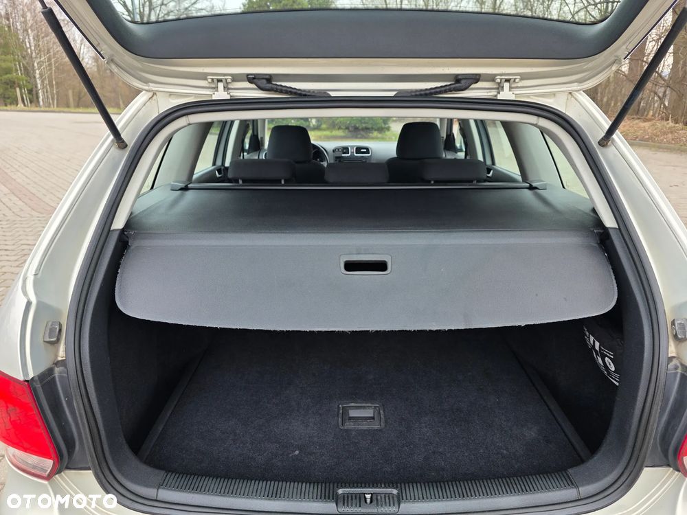 Volkswagen Golf - 10