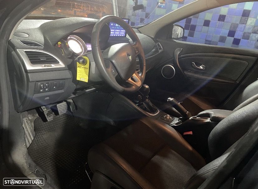 Renault Mégane Sport Tourer 1.5 dCi Dynamique - 6