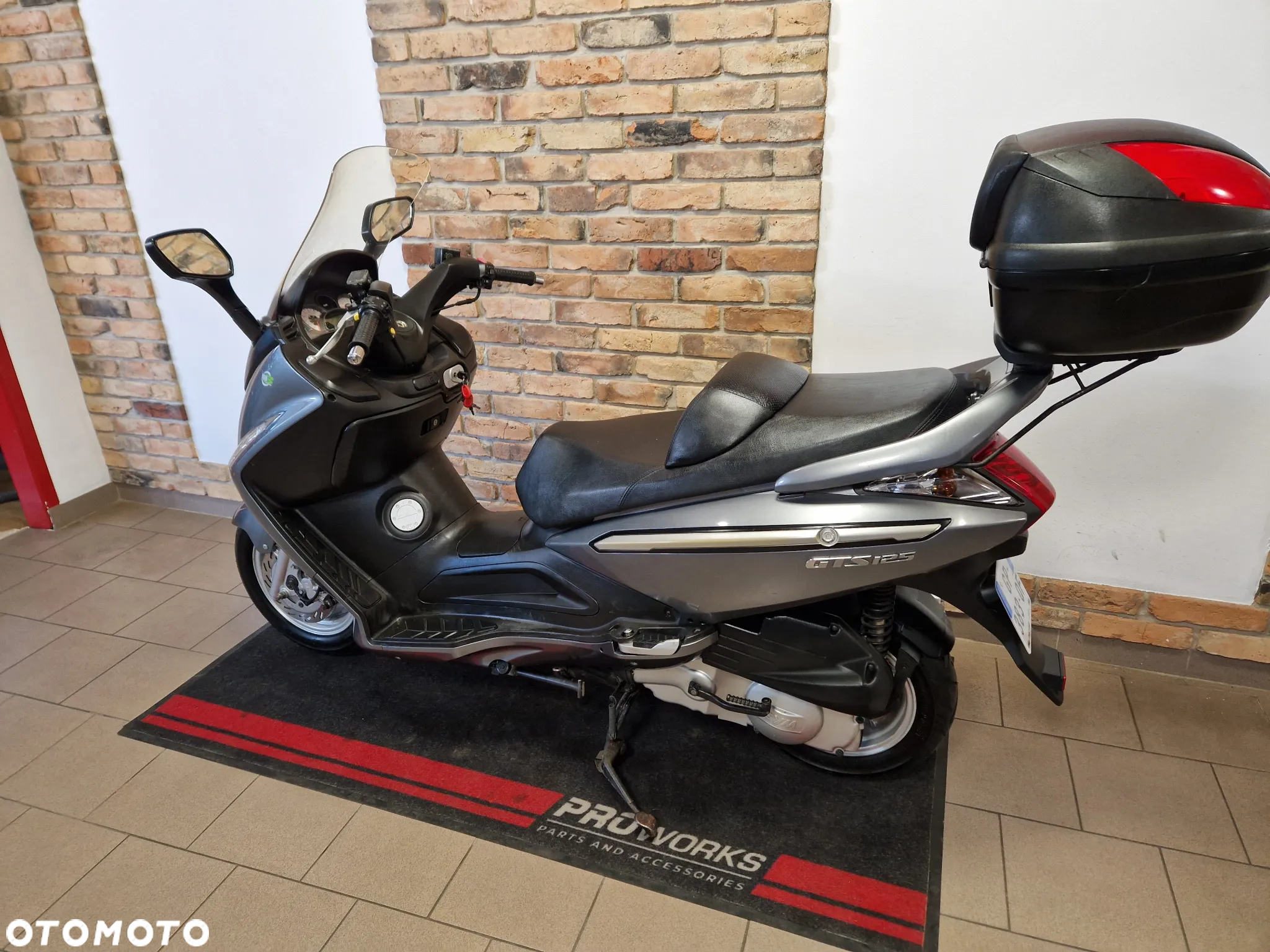 SYM GTS - 4