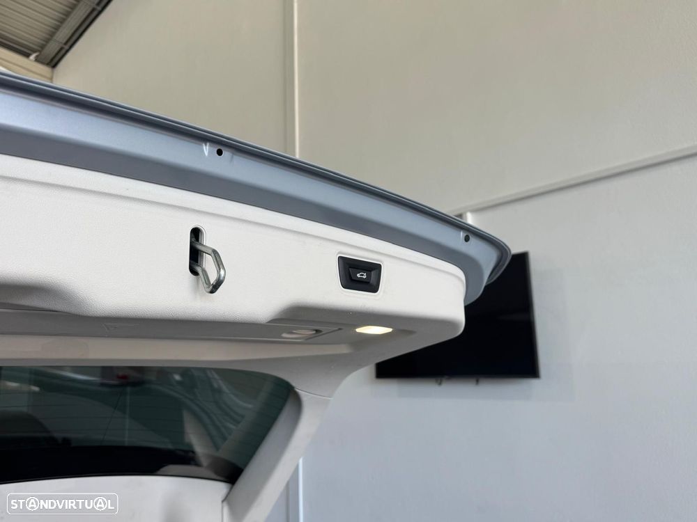 BMW 320 d Pack M Auto - 27