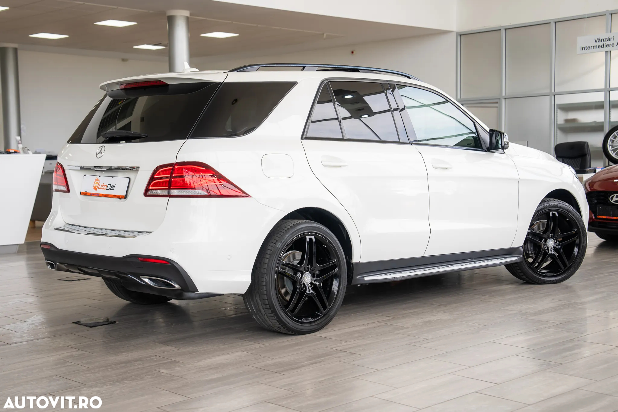 Mercedes-Benz GLE 350 d 4Matic 9G-TRONIC AMG Line - 4