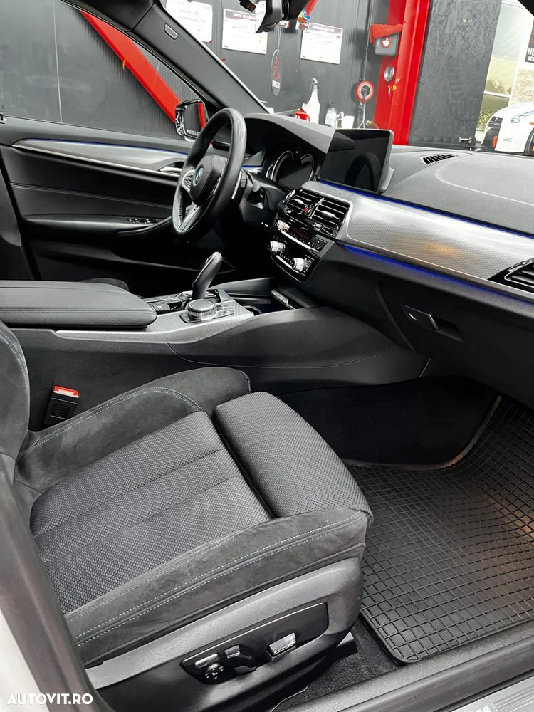 BMW Seria 5 520d xDrive AT - 6