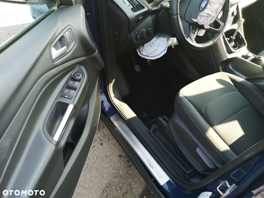 Ford Kuga 1.5 EcoBoost FWD Trend ASS - 27