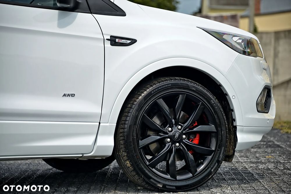 Ford Kuga 2.0 TDCi 4x4 ST-Line - 23