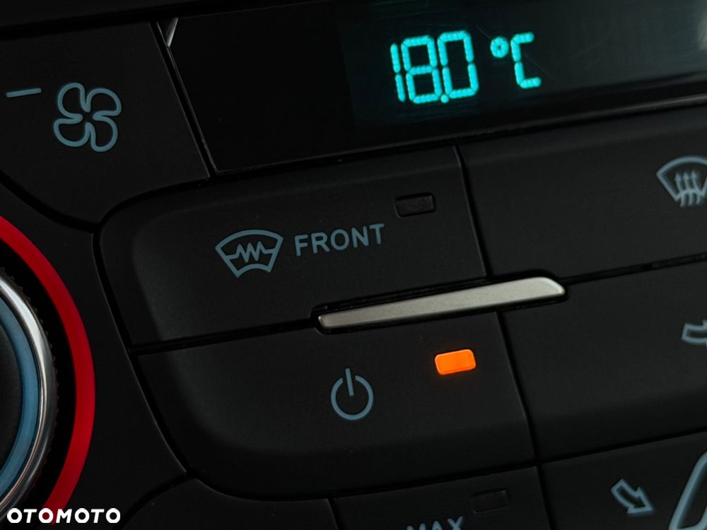 Ford Focus 1.5 TDCi Titanium - 35