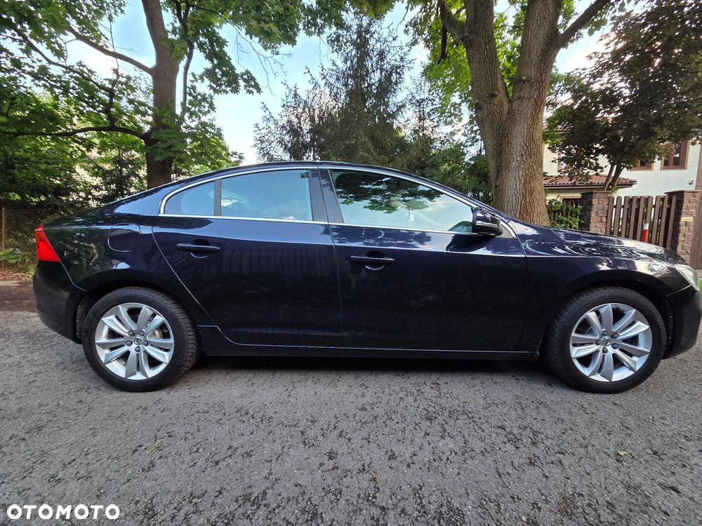 Volvo S60 D3 Drive-E Momentum - 3