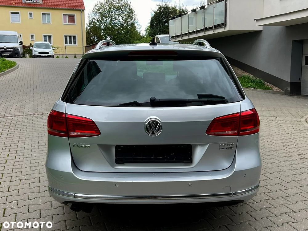 Volkswagen Passat 2.0 TDI Highline - 10