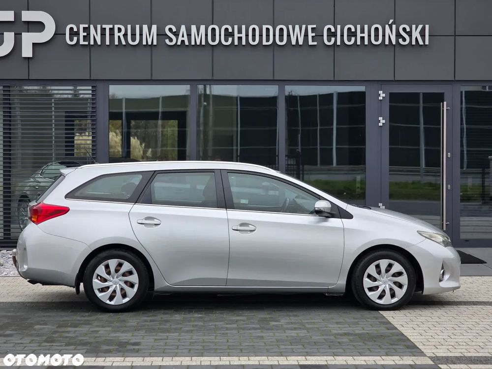 Toyota Auris 2.0 D-4D Prestige - 11