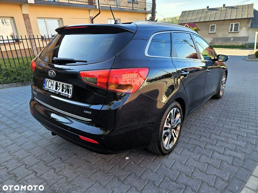 Kia Ceed 1.6 CRDi 128 Platinum Edition - 8