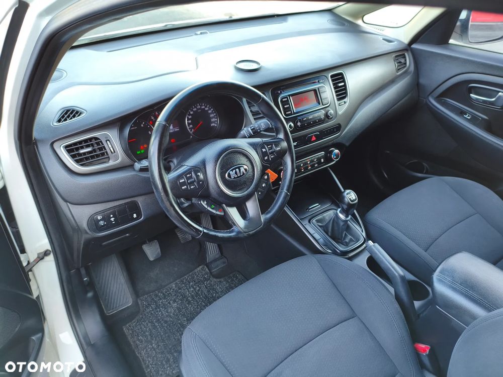 Kia Carens 1.7 CRDi L - 18
