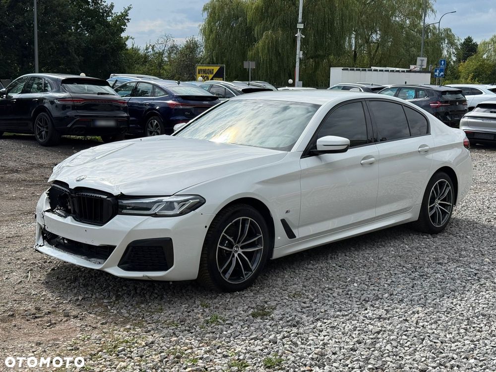 BMW Seria 5 520d xDrive MHEV M Sport sport - 3